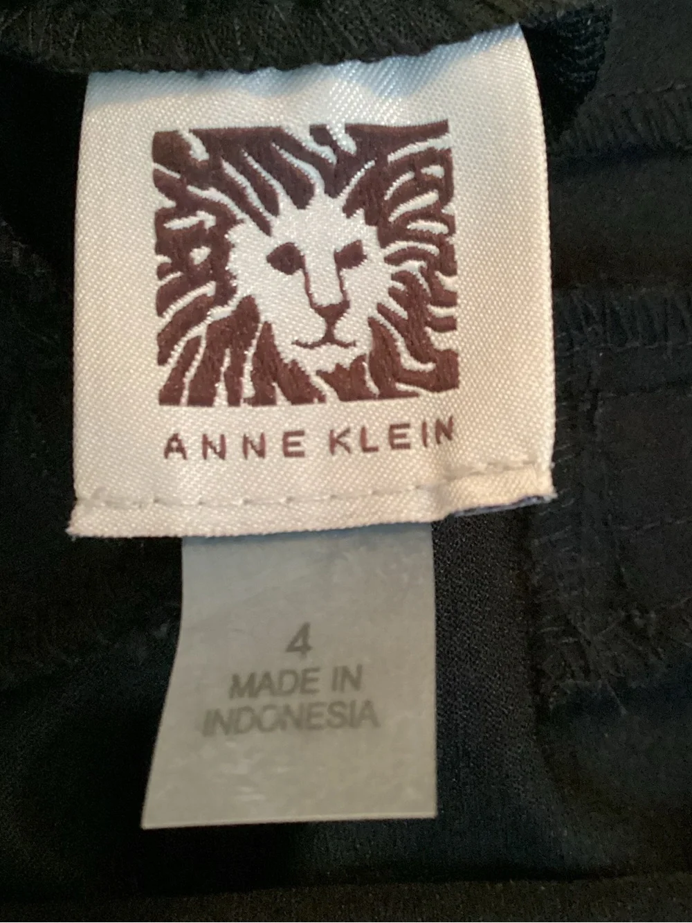Anne Klein Black pull on pants,straight leg,stretch,logo tab, 30”L,9”rise,sz4 - Picture 12 of 13